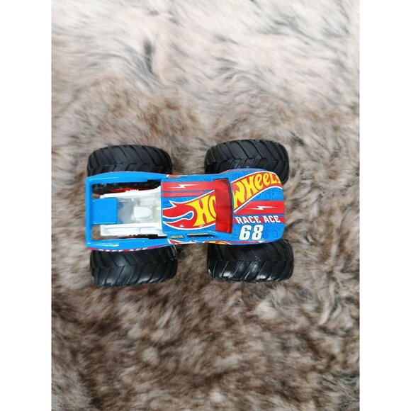 Hot Wheels Monster Trucks Race Ace 68 Toy Car With Flame Decals & Oversized Whee - Picture 7 of 7